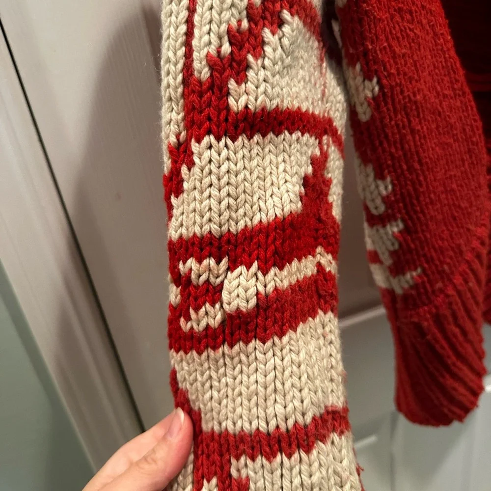 Vintage American Eagle Outfitters Red and Cream Cardigan - Picture 4 of 5